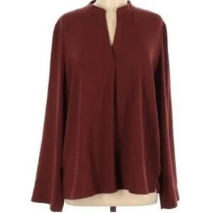 Women’s dress shirt size XL